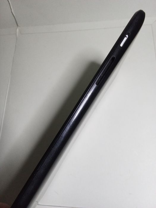 Планшет Lenovo А3500 FL (Vodafone)