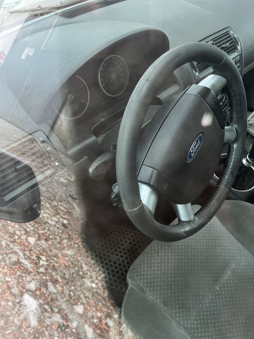 Ford mondeo 2000 130cv ano 2002  aceito trocas