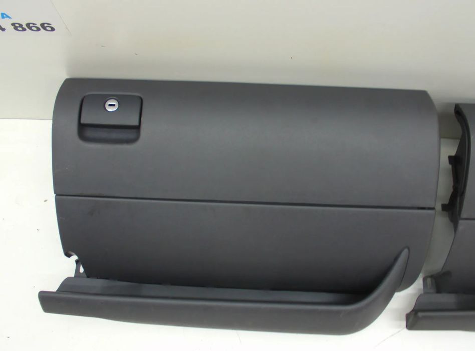 Seat Leon I Toledo II Schowek Pasażera