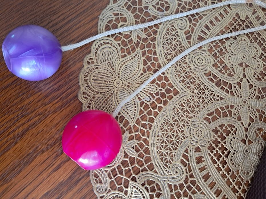 Swing balls, fidget toys