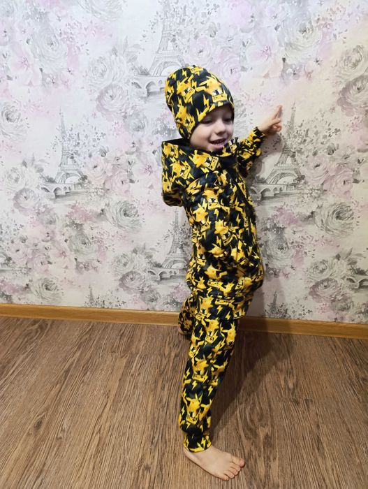 Стильний дитячий костюм 4 в 1 Пикачу р. 98 толстовка штани шапка