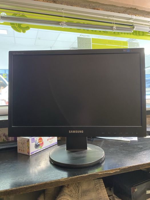 монітор Samsung SyncMaster 943SN 18,5ʼ