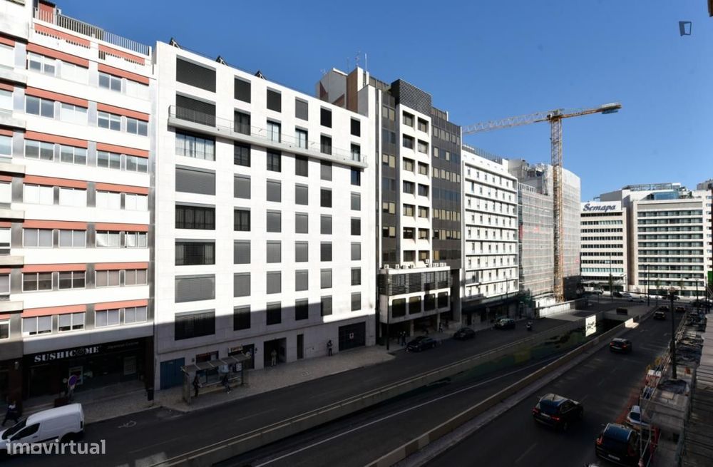 Quarto - localizado em Marquês de Pombal Lisbon