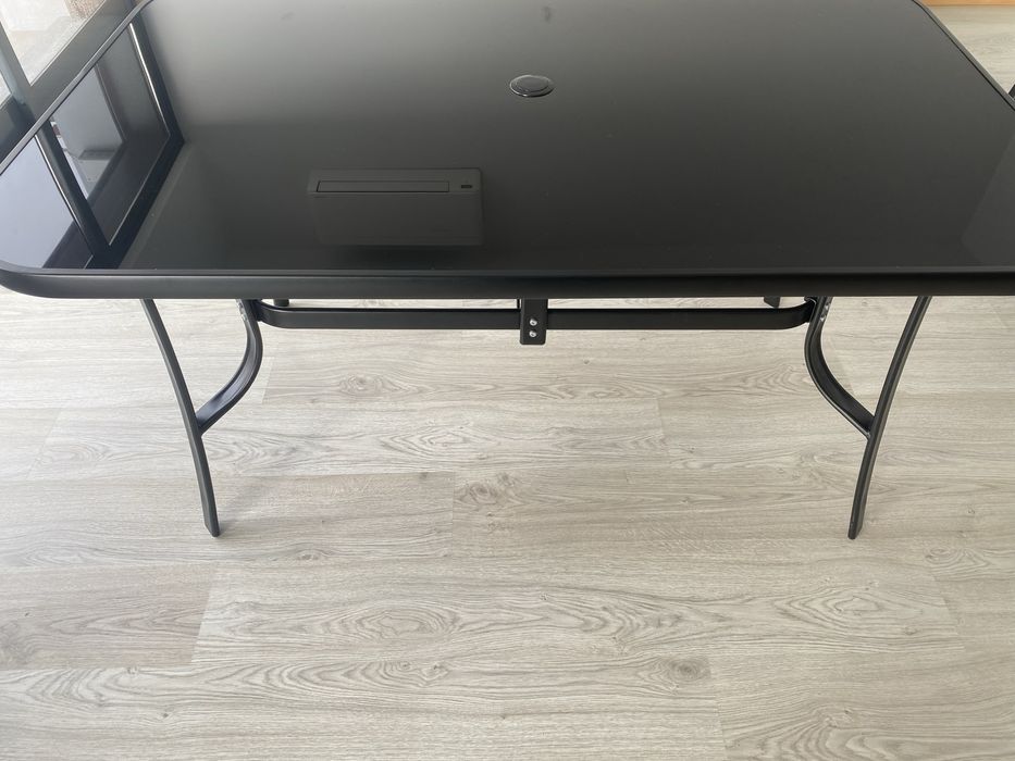 Mesa exterior jardim preta e 6 cadeiras