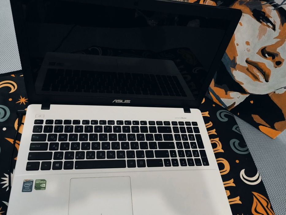 ASUS  Х552С ноутбук