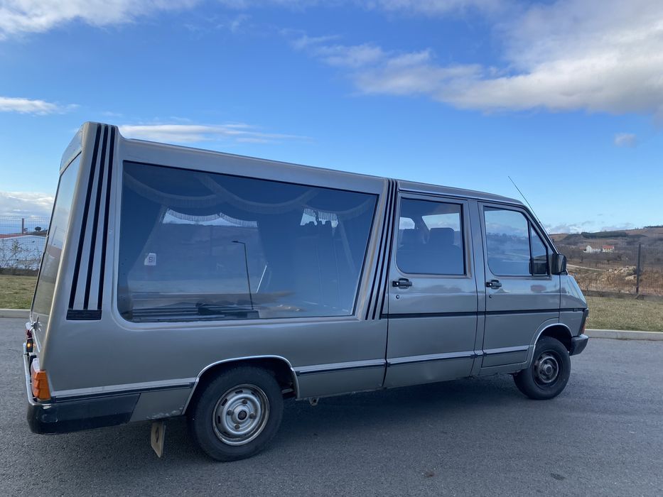 Carrinha Funerária420935529263288322