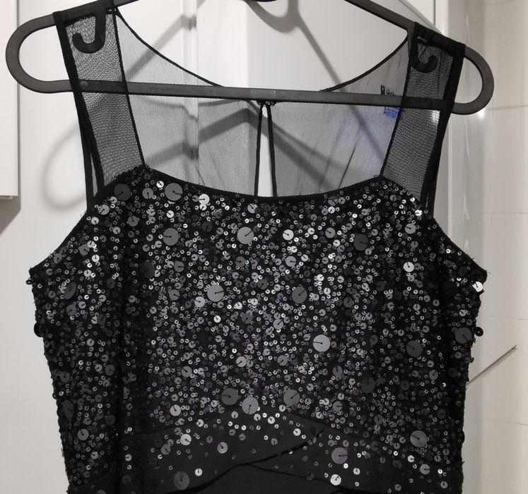 Vestido preto de festa, para sair à noite