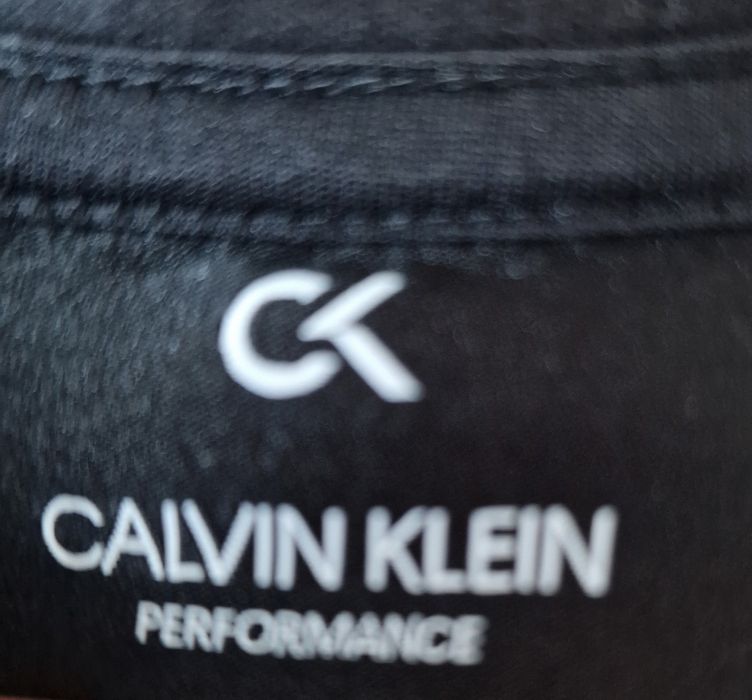 Bluza  czarna"Calvin Klein ".