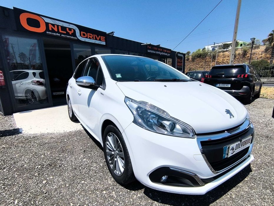 Peugeot 208 1.6 HDi Style Nacional