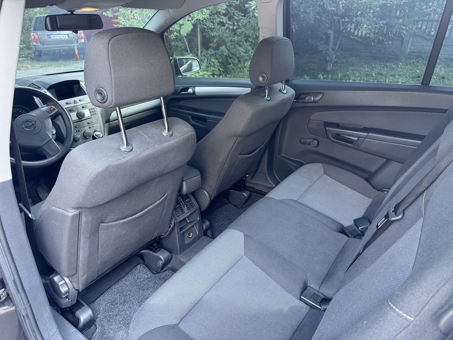 Продам Opel Zafira B
