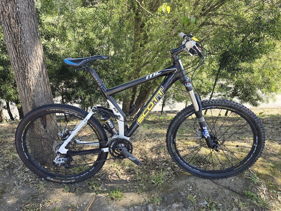 Scott genius L carbono