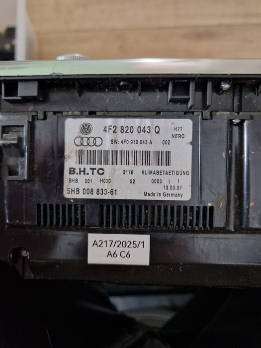 Audi a6 c6 panel nawiewu klimatyzacji 4F2.820.043Q