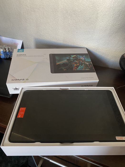 Tablet graficzny profesjonalny Huion Kamvas 13