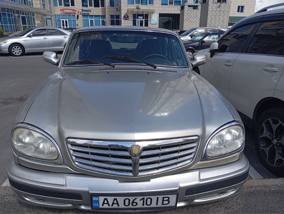 Автомобиль ВОЛГА ГАЗ 31105