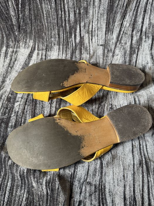 Skórzane klapki Laura Rosa 39