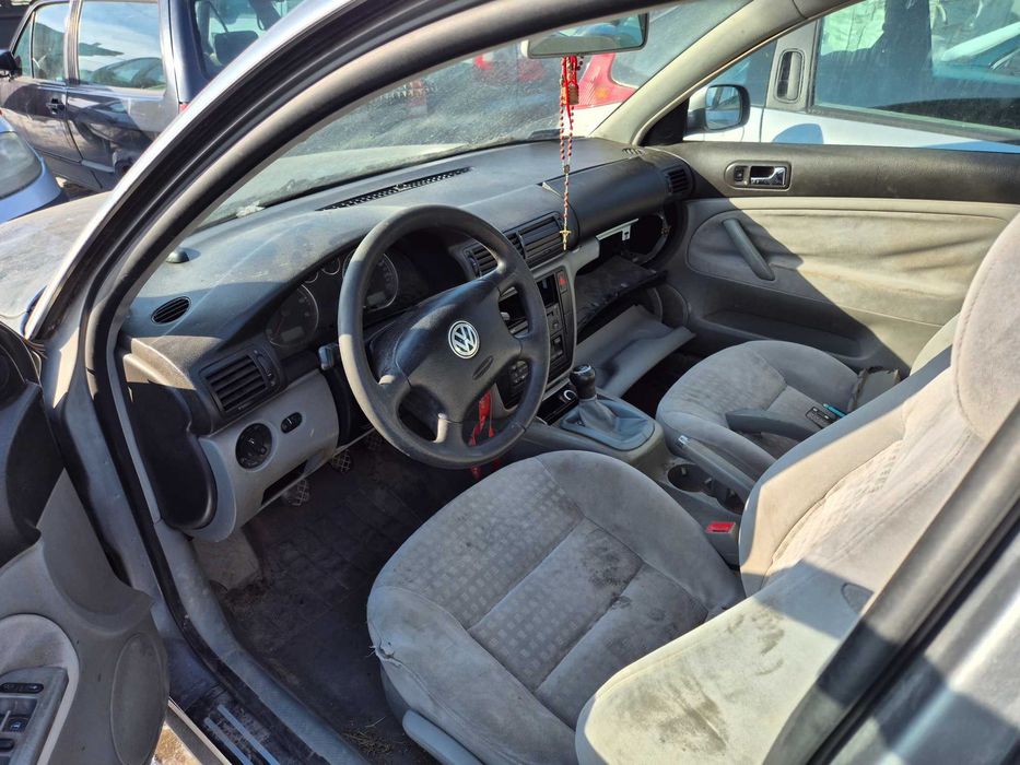 2002 Volkswagen Passat B5 1.6B FL wszystkie części