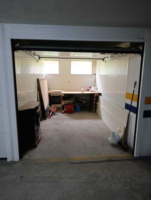 Arrenda se Box Setúbal 14m2   250€