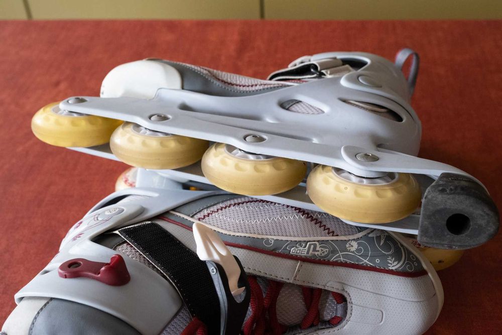 Patins em linha adulto mulher 39,5 + Protecções + Saco de transporte