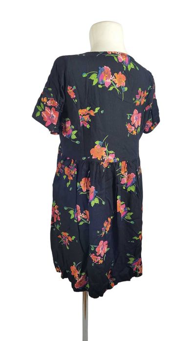 Nowa czarna sukienka 48,4XL wzór kwiaty LabelBe plus size