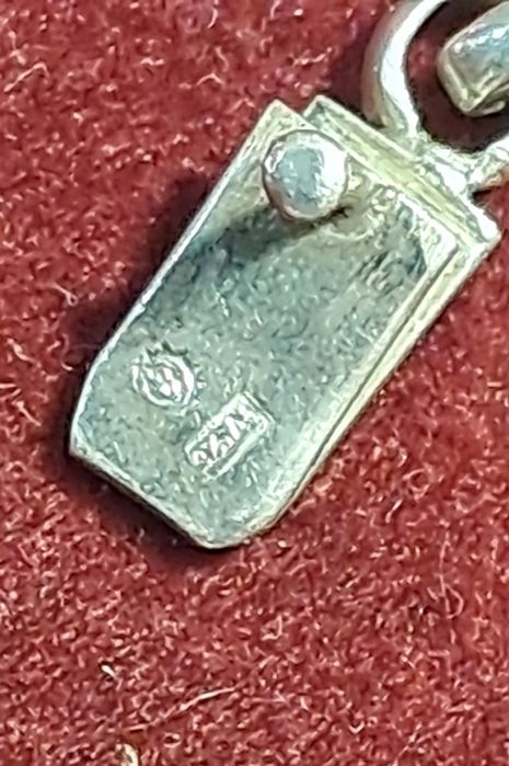 Pulseira em prata vintage.