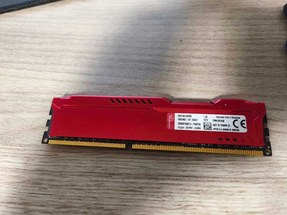 Продам оперативну пам'ять HyperX DDR3-1866 8192MB PC3-14900 FURY Red