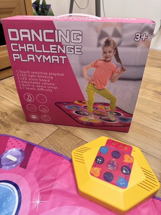 Idealne na prezent. Mata do tanca. Dancing playmat