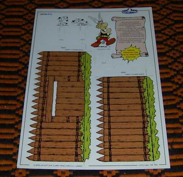 ASTÉRIX Assemble-and-Display Postcard (9) – RARE