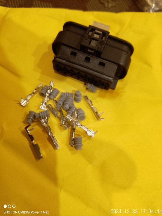 Продам парктроніки tesla model 3 model y и автомобильные разъёмы.