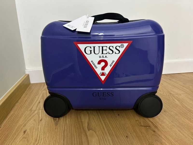 Granatowa walizka Guess