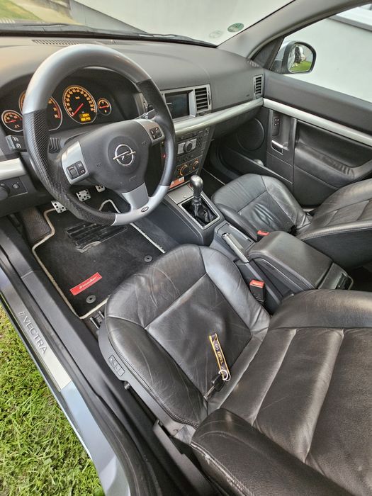 Vectra Irmscher 3.2 v6 231koni.