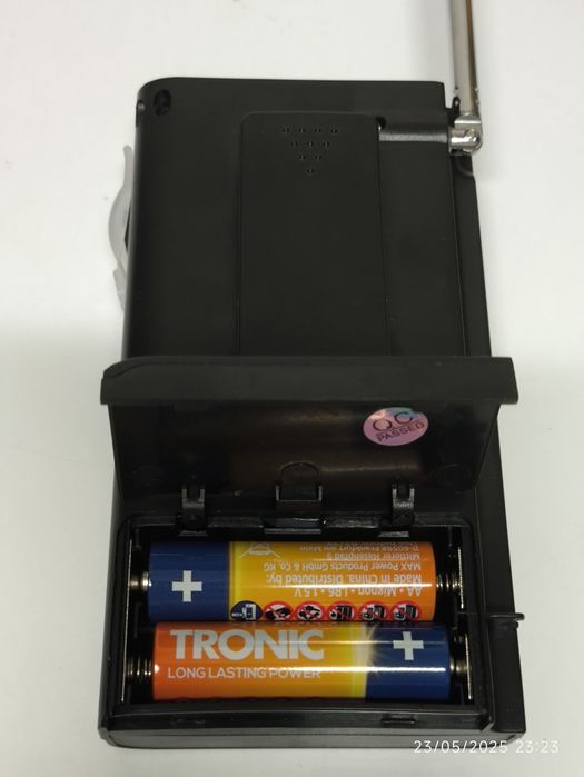 Rádio portátil de mão Novo