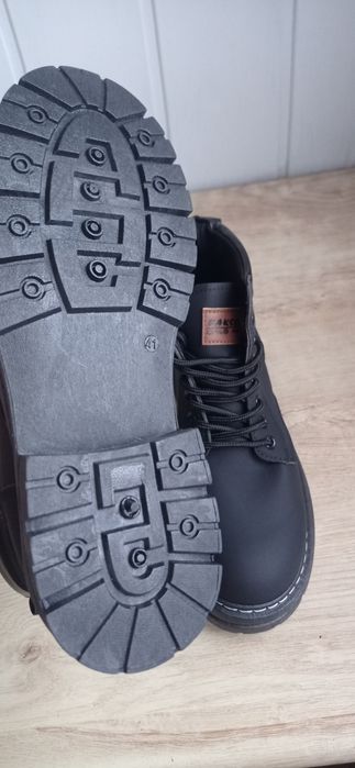 Buty wysokie 41-26 cm