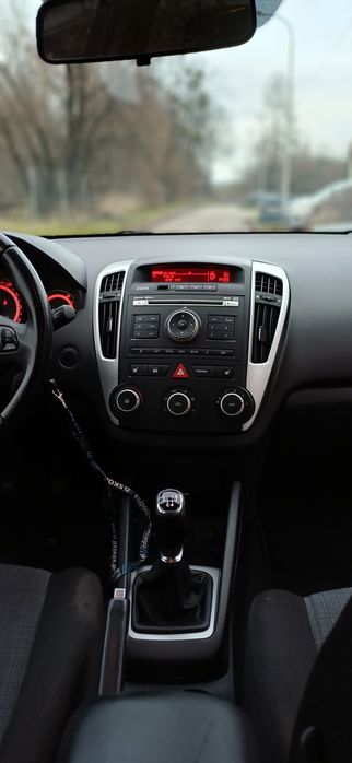 Kia ceed 2011 rok