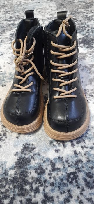 Ботінки зимові для дівчинки 35 36 р