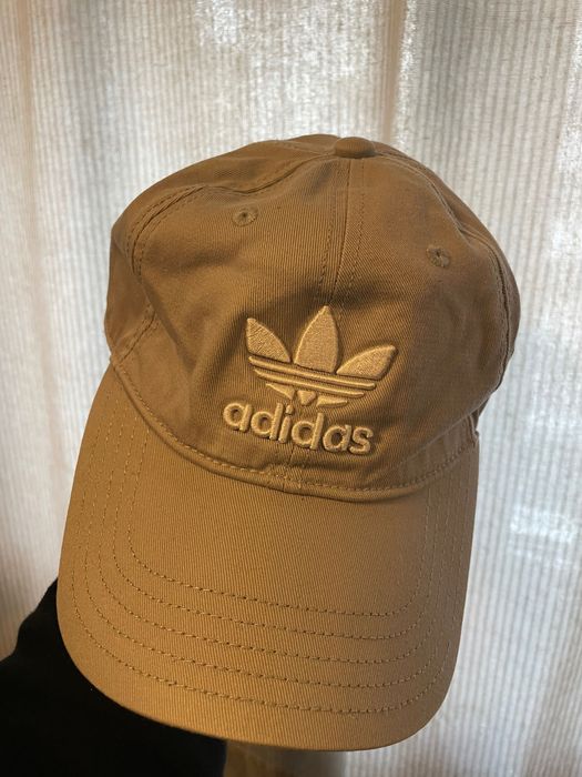 Vendo chapéus de marca