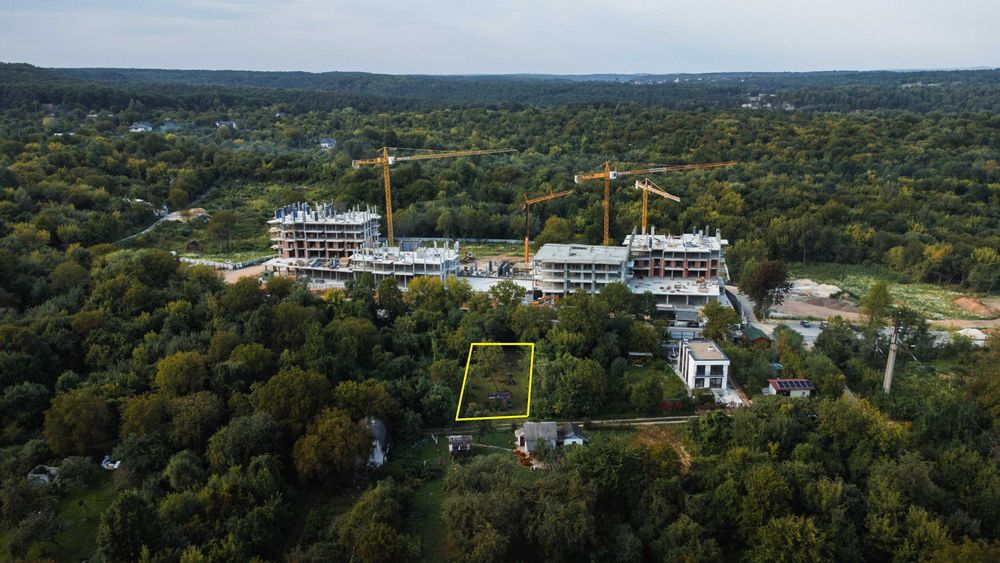 Земельна ділянка під забудову по вул. Пилипа Орлика