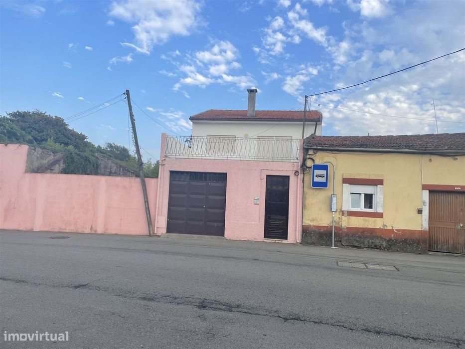 Prédio em Propriedade Total com 2 Moradias T2