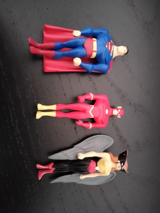 Figuras 'Justice League' e 'Teen Titans' da DC