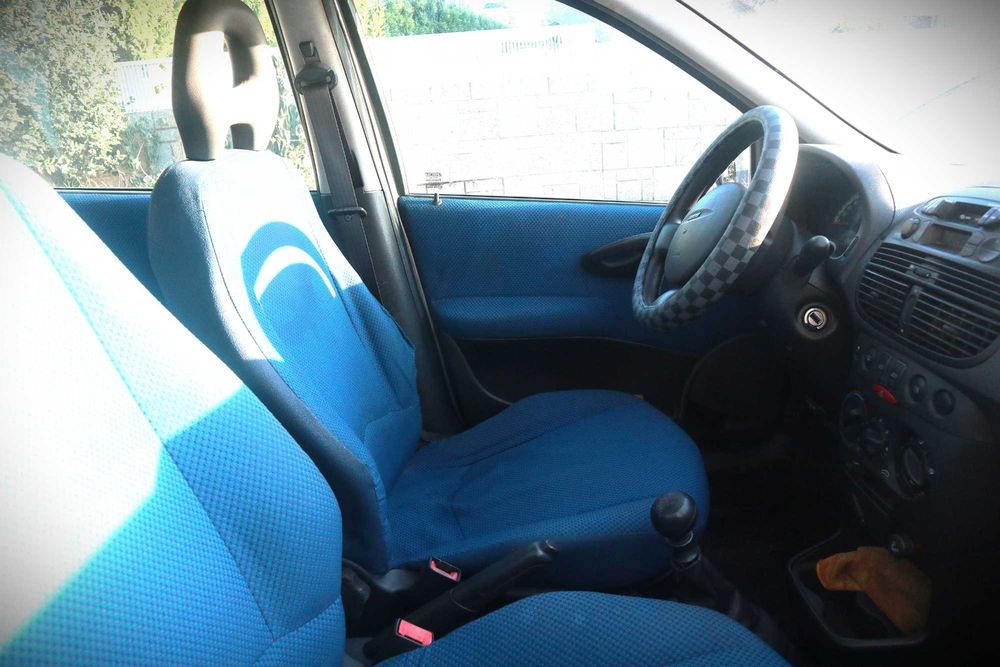 Fiat Punto 2001 com 111 000 km — photo 4