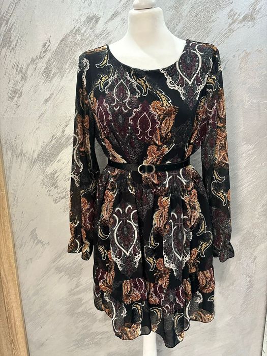 Luźna sukienka na codzień czarna print oversize Made in Italy
