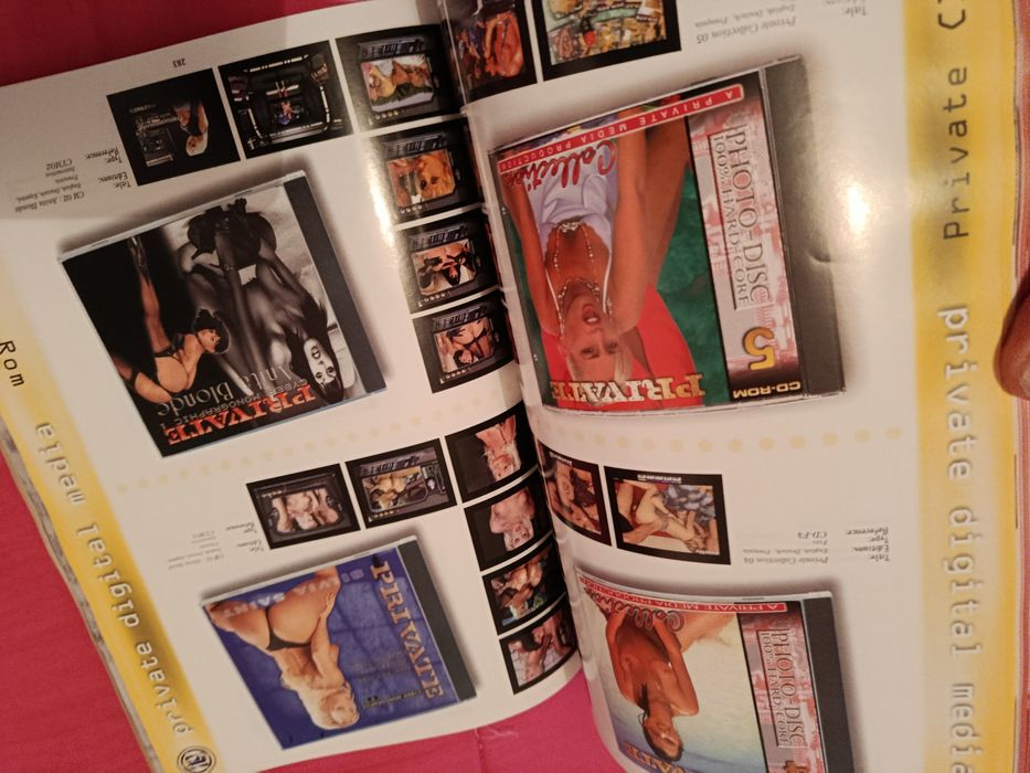 Livro  THE CATALOGUE  ( Private ) ano 2000