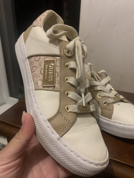 Кросівки Guess 37р