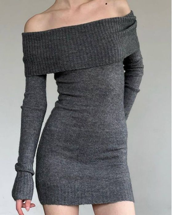 Сукня з опущеними плечима