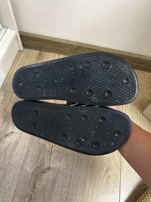 Тапочки Adidas чорні