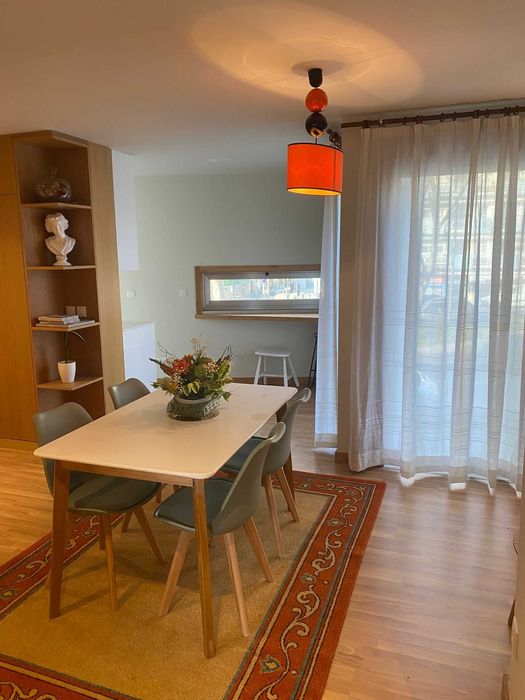Arrendamento de apartamento T2 - Amial/Circunvalação