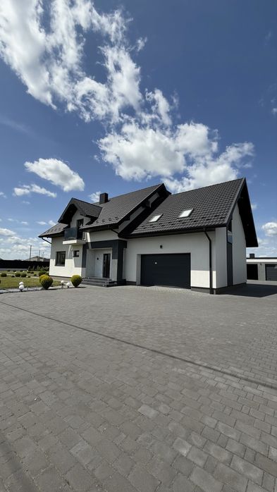 Продаж розкішного будинку с. Рованці