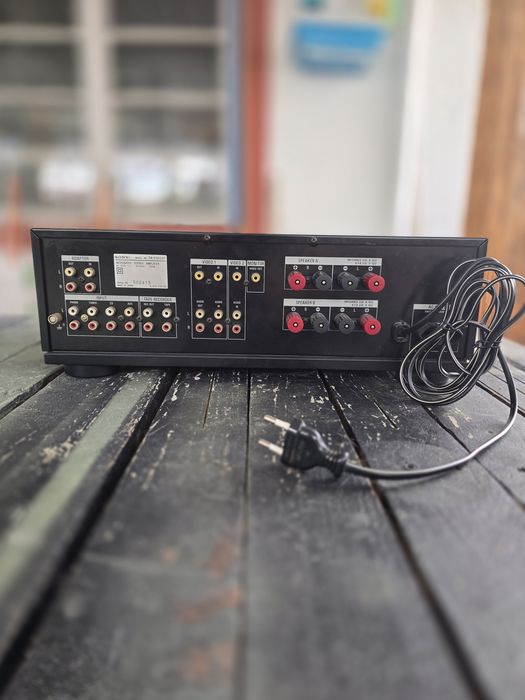 Sony TA-F500ES – Amplificador Integrado Hi-Fi (Linha ES / Gibraltar)