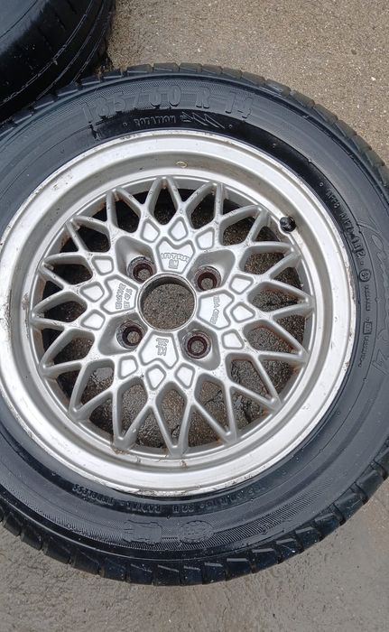 Jantes com pneus de Suzuki