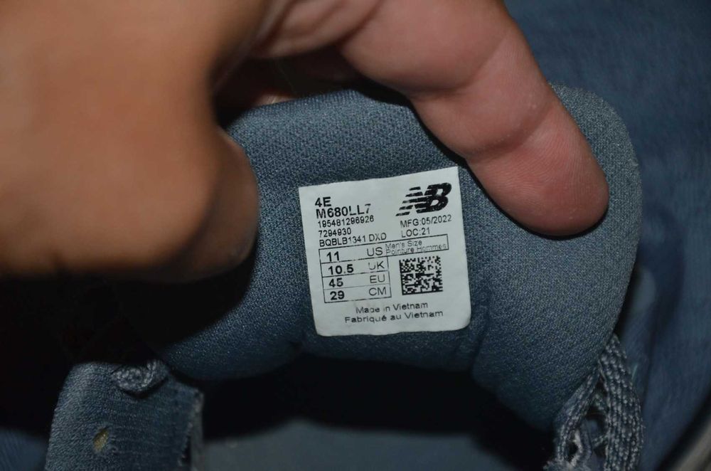 Продам кросівки Фірма New Balance 680.