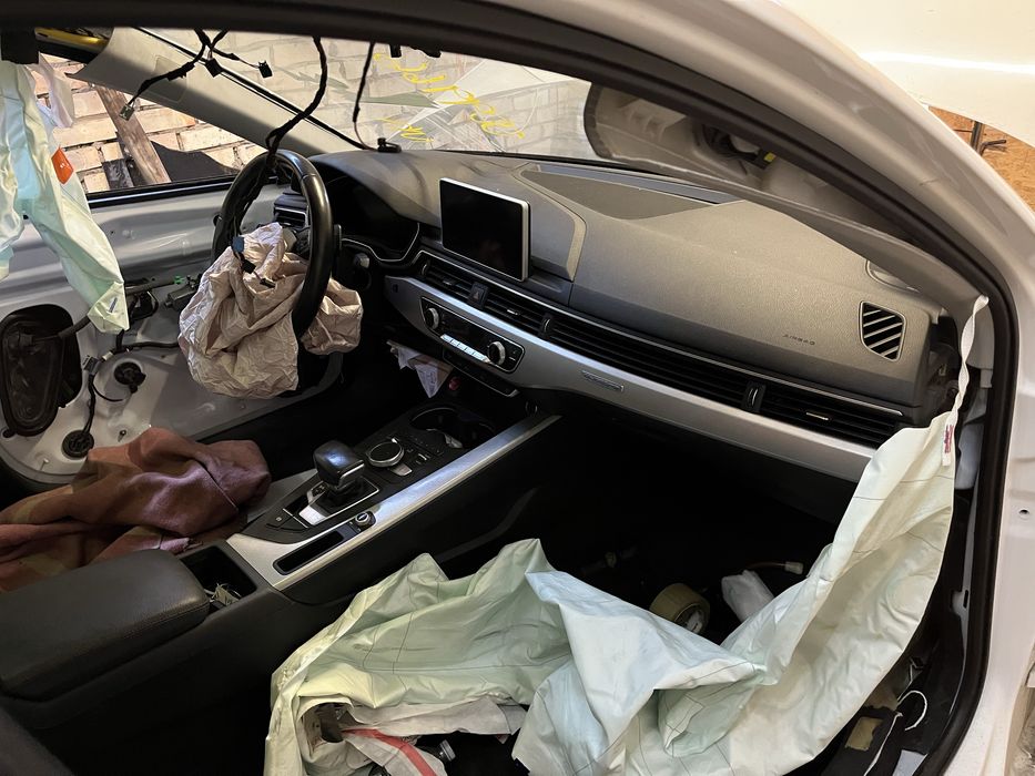 Торпедо консоль audi a4 b9 a3 8v